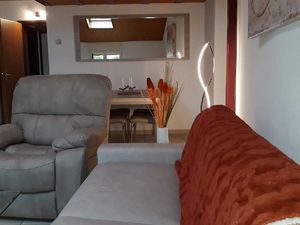 22347545-Ferienwohnung-2-Quartino-300x225-1