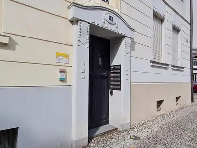 Eingang ins Haus Am Hospital 4