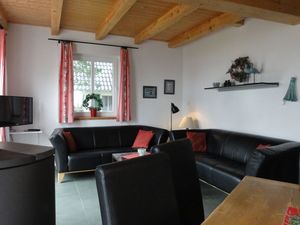 23953753-Ferienwohnung-6-Quilitz-300x225-0