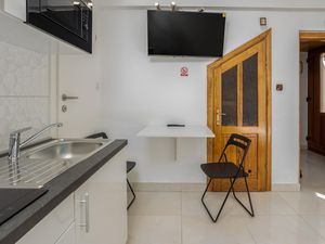 Ferienwohnung für 2 Personen (27 m²) in Rab