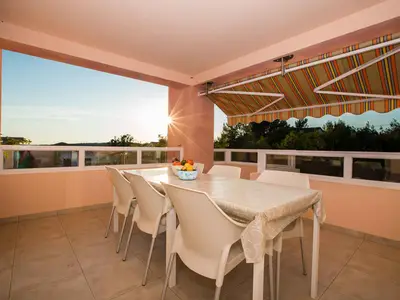 Ferienwohnung für 6 Personen (80 m²) in Rab 4/10