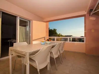 Ferienwohnung für 6 Personen (80 m²) in Rab 3/10