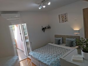 23574410-Ferienwohnung-2-Rab-300x225-2