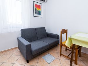 23931899-Ferienwohnung-2-Rab-300x225-1