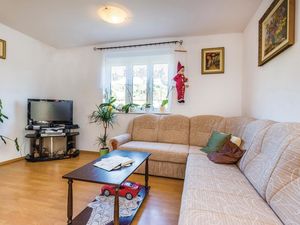 23727704-Ferienwohnung-6-Rab-300x225-5