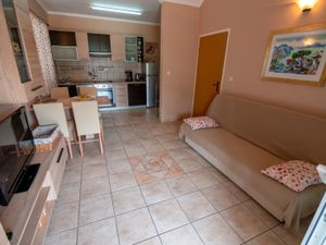 19309677-Ferienwohnung-5-Rab-300x225-1