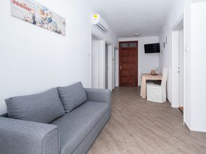 22097637-Ferienwohnung-4-Rab-300x225-3