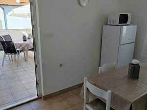 24017653-Ferienwohnung-4-Rab-300x225-2