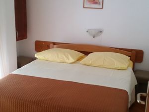 23932001-Ferienwohnung-4-Rab-300x225-5