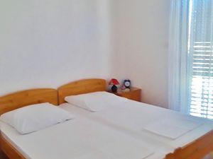 23932380-Ferienwohnung-5-Rab-300x225-4