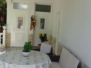 22167795-Ferienwohnung-8-Rab-300x225-2