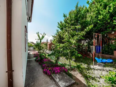 Ferienwohnung für 5 Personen (60 m²) in Rab 5/10