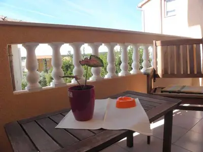 Ferienwohnung für 4 Personen (55 m²) in Rab 3/10