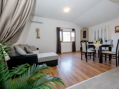 Ferienwohnung für 4 Personen (46 m²) in Rab 2/10