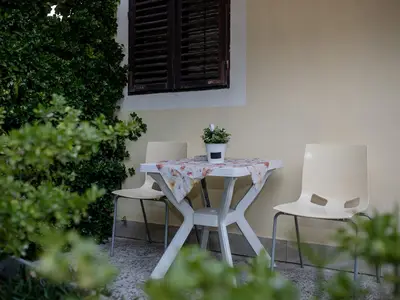 Ferienwohnung für 3 Personen (37 m²) in Rab 8/10
