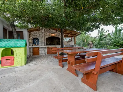 Ferienwohnung für 2 Personen (35 m²) in Rab 3/10