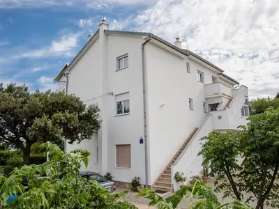 Ferienwohnung für 2 Personen (31 m²) in Rab 1/10