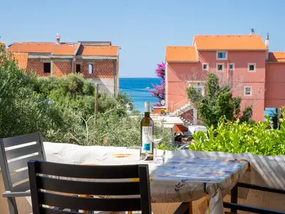 Ferienwohnung für 3 Personen (25 m²) in Rab 1/10