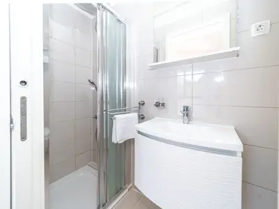 Ferienwohnung für 3 Personen (25 m²) in Rab 7/10