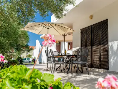 Ferienwohnung für 6 Personen (50 m²) in Rab 1/10