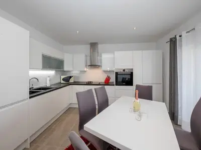 Ferienwohnung für 4 Personen (75 m²) in Rab 4/10