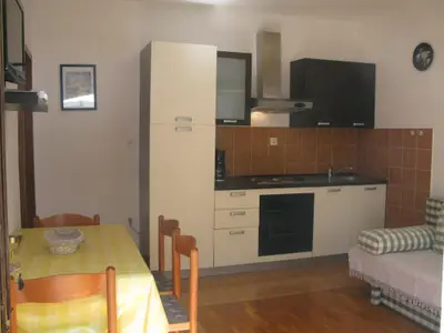 Ferienwohnung für 4 Personen (36 m²) in Rab 3/10