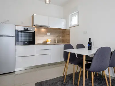 Ferienwohnung für 2 Personen (16 m²) in Rab 3/10