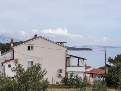 Ferienwohnung für 6 Personen (101 m²) in Rab 2/10