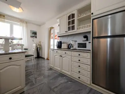 Ferienwohnung für 6 Personen (101 m²) in Rab 7/10