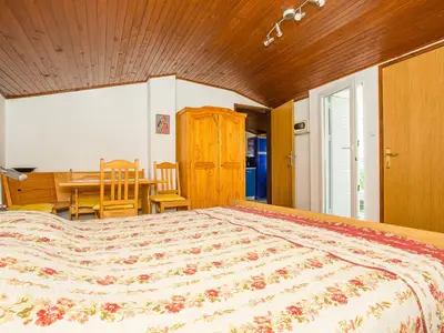 Ferienwohnung für 3 Personen (40 m²) in Rab 9/10