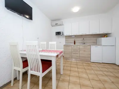 Ferienwohnung für 4 Personen (85 m²) in Rab 5/10