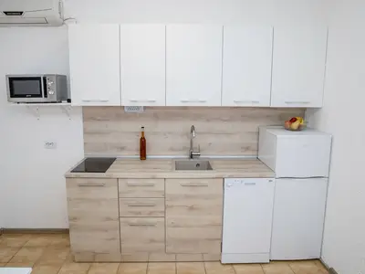 Ferienwohnung für 4 Personen (85 m²) in Rab 6/10