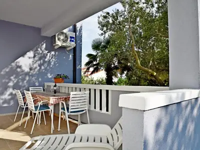 Ferienwohnung für 4 Personen (45 m²) in Rab 3/10