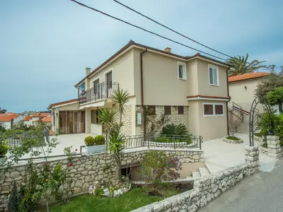 Ferienwohnung für 4 Personen (60 m²) in Rab 1/10