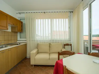 Ferienwohnung für 4 Personen (60 m²) in Rab 6/10