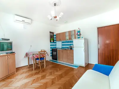 Ferienwohnung für 4 Personen (55 m²) in Rab 5/10
