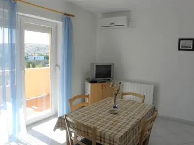 Ferienwohnung für 4 Personen (65 m²) in Rab 5/10