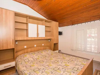 Ferienwohnung für 5 Personen (60 m²) in Rab 8/10