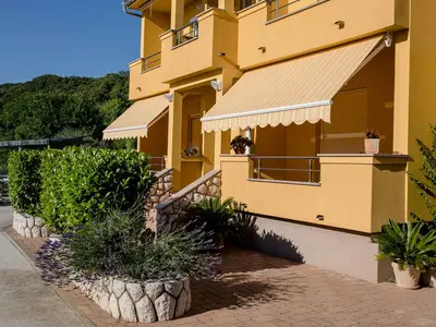 Ferienwohnung für 3 Personen (45 m²) in Rab 2/10