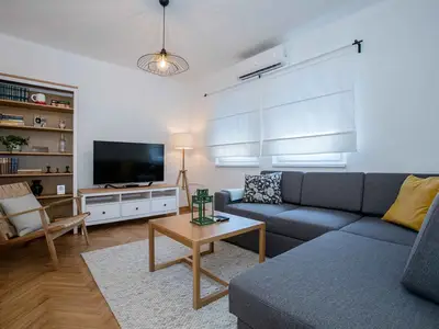 Ferienwohnung für 4 Personen (50 m²) in Rab 1/10