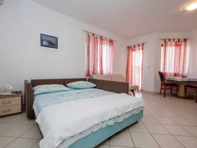 Ferienwohnung für 4 Personen (30 m²) in Rab 5/10