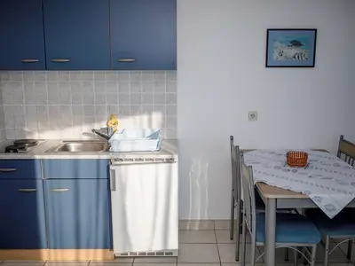 Ferienwohnung für 4 Personen (30 m²) in Rab 7/10