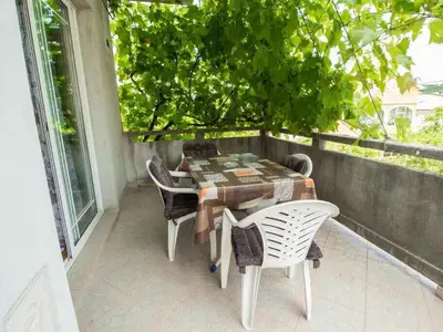 Ferienwohnung für 5 Personen (98 m²) in Rab 7/10