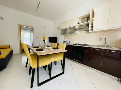 Ferienwohnung für 2 Personen (35 m²) in Rab 5/10