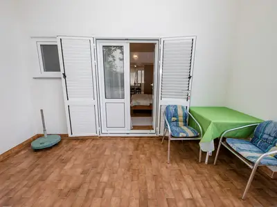 Ferienwohnung für 2 Personen (35 m²) in Rab 7/10