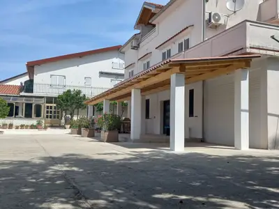 Ferienwohnung für 2 Personen (54 m²) in Rab 3/10