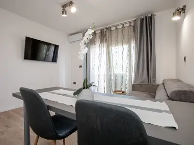Ferienwohnung für 3 Personen (40 m²) in Rab 3/10