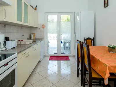 Ferienwohnung für 9 Personen (100 m²) in Rab 10/10