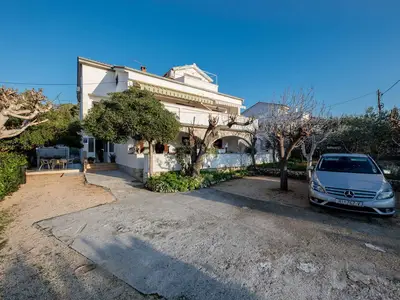 Ferienwohnung für 4 Personen (30 m²) in Rab 5/10