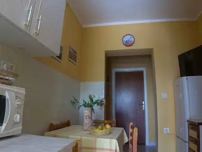 Ferienwohnung für 4 Personen (30 m²) in Rab 9/10